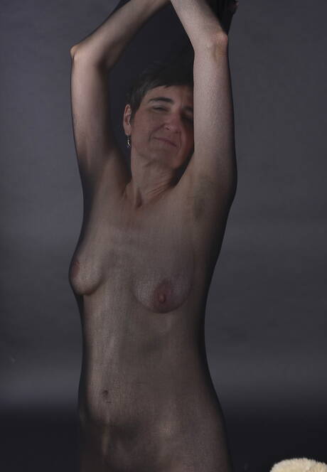 TAC Amateurs are pleased to offer you a free photos featuring Hot Milf xxx gallery 271095